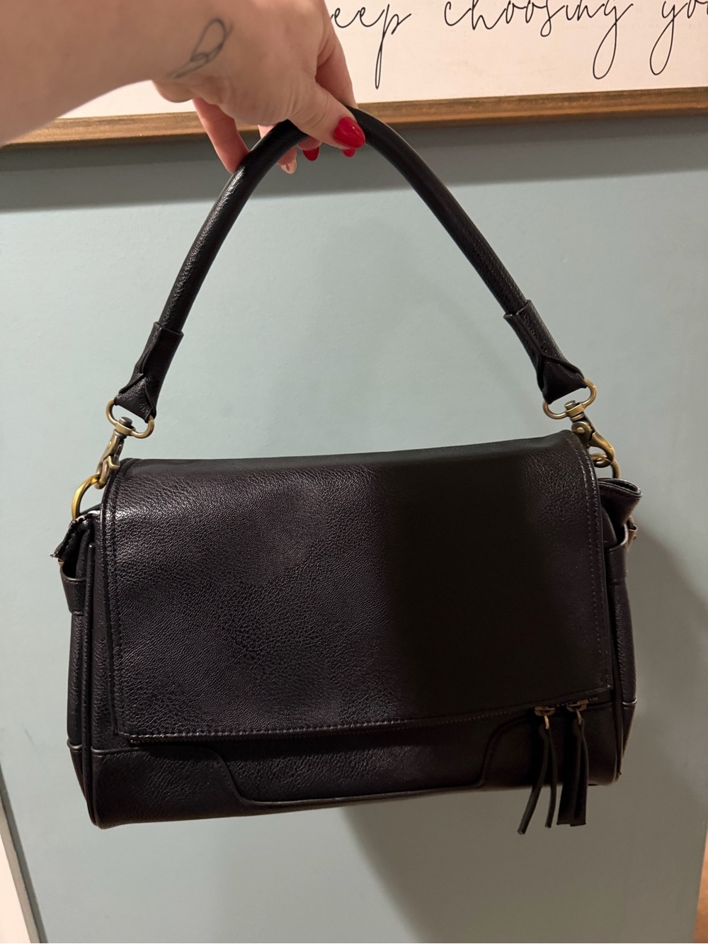 Structured Black camera Shoulder Bag with Tassel Accent